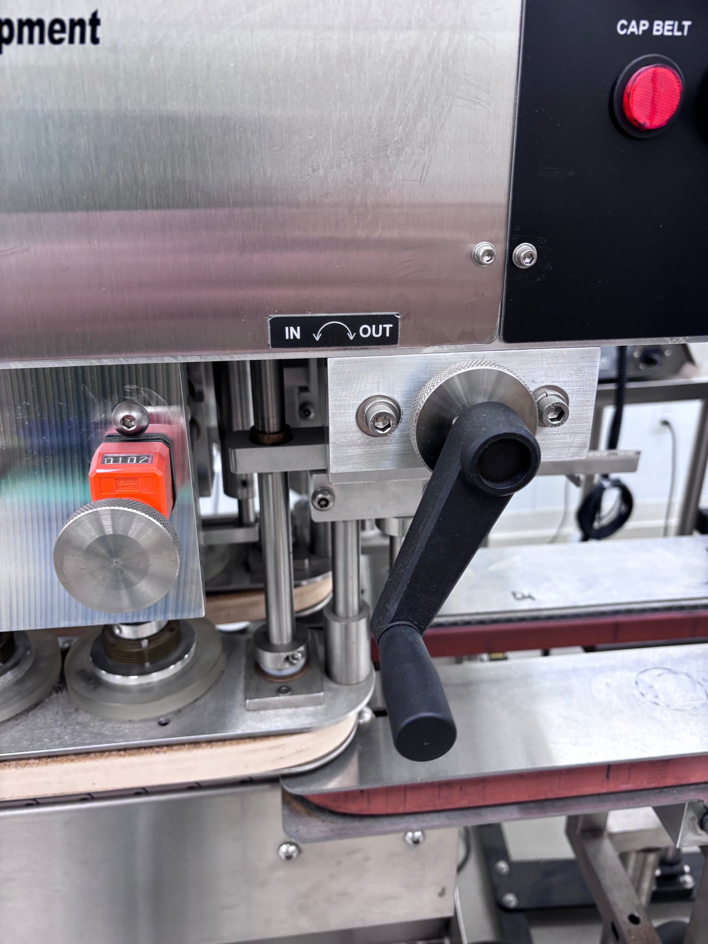SureKap SK6000-BF6-63 Portable Fully Automatic In Line Capper with Hopper and Elevator