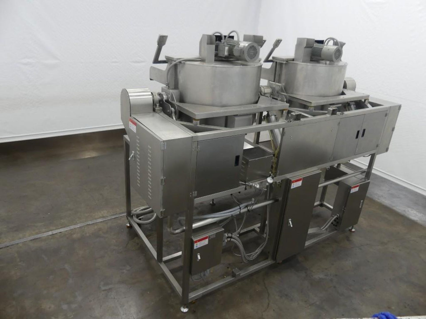 Dual Tilting Popcorn Kettles - Stainless Steel