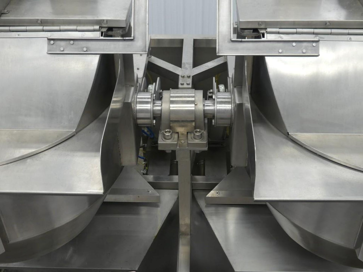 Dual Tilting Popcorn Kettles - Stainless Steel